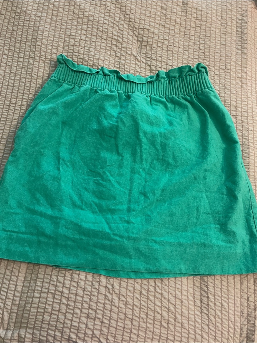 LAST CHANCE!
J. Crew Emerald Green Elastic-Waist Mini Skirt